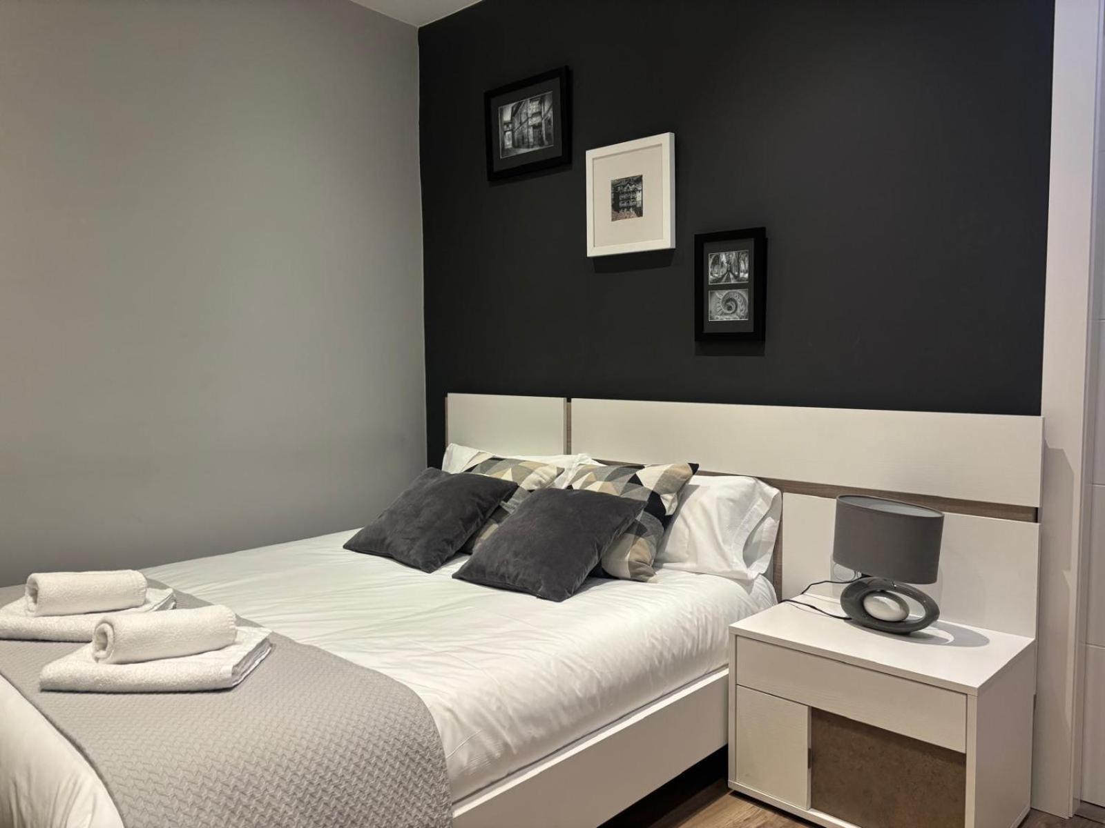 Maitagarri Casco Antiguo Apartment Pamplona Luaran gambar