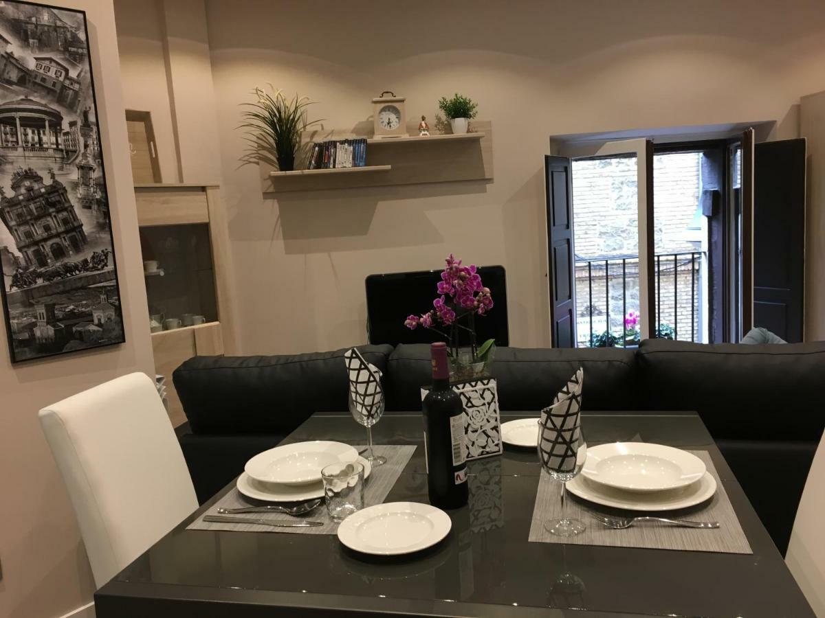 Maitagarri Casco Antiguo Apartment Pamplona Luaran gambar