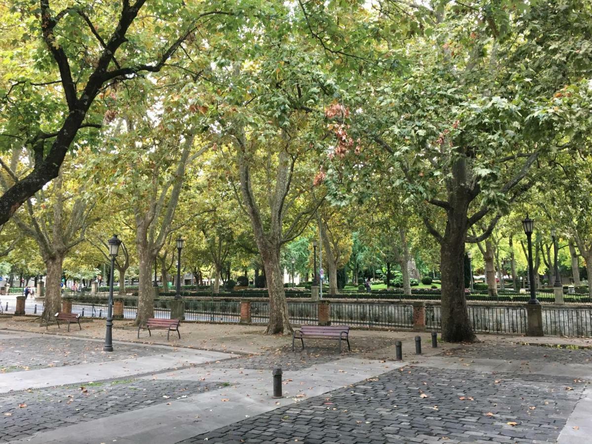 Maitagarri Casco Antiguo Apartment Pamplona Luaran gambar