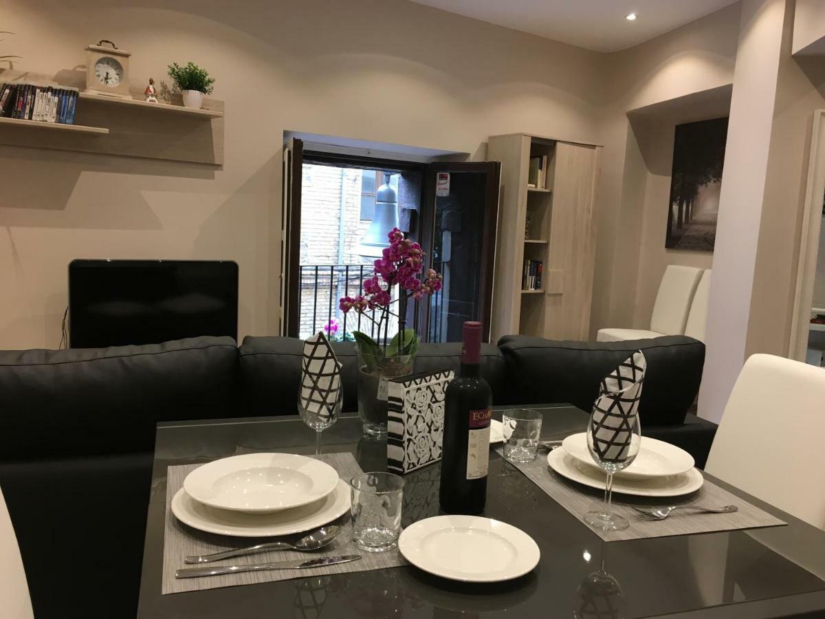 Maitagarri Casco Antiguo Apartment Pamplona Luaran gambar