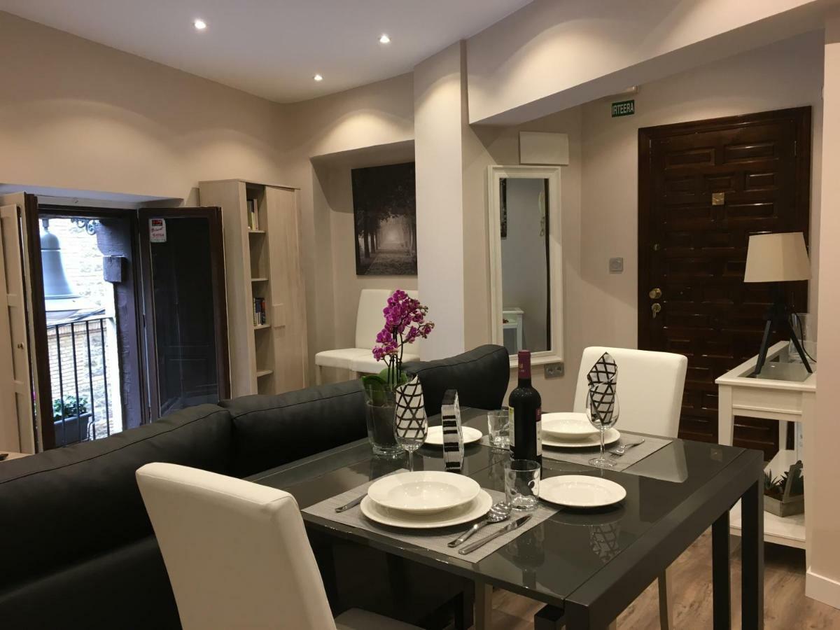 Maitagarri Casco Antiguo Apartment Pamplona Luaran gambar