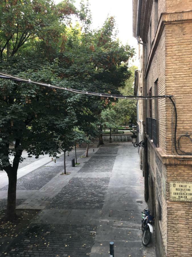 Maitagarri Casco Antiguo Apartment Pamplona Luaran gambar